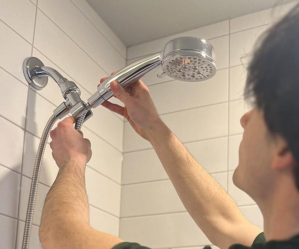 Bathtub and Shower Installation Services in Orleans